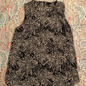 Business casual sleeveless top